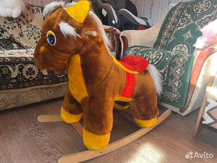 Детская лошадка качалка
