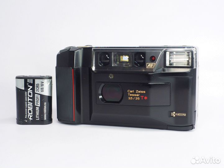 Пленочный фотоаппарат Yashica T2 Kyocera TD