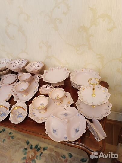 Розовый фарфор