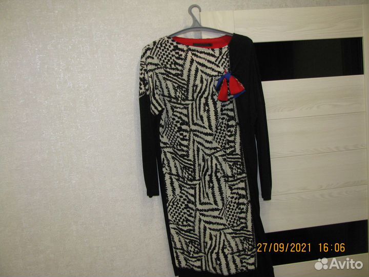 Платье женское
