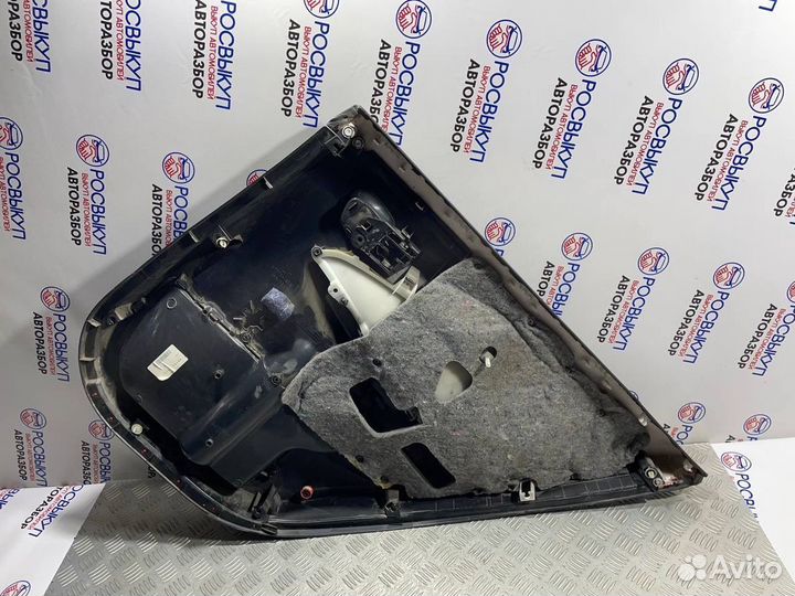 Обшивка двери Toyota Corolla