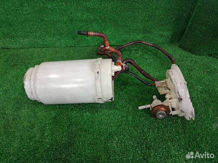 Бензонасос правый Volkswagen Touareg 7L 1