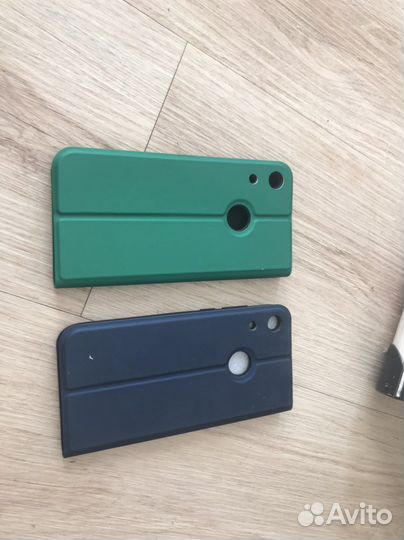 Чехлы на телефон