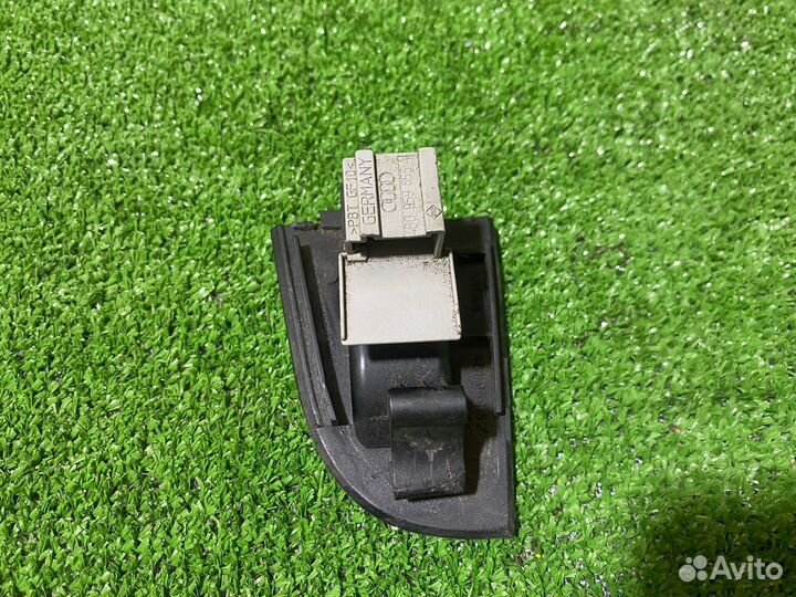 Кнопка стеклоподъемника Audi A6 C5