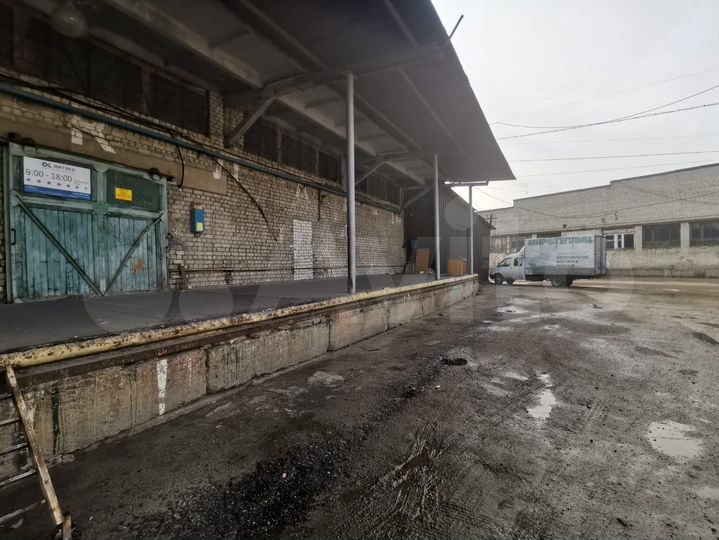 Склад 210 мкв + офис 90 мкв