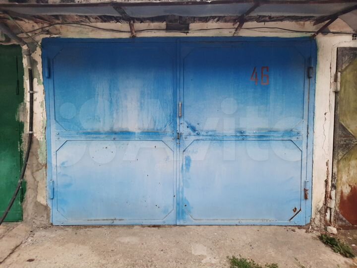 Гараж, > 30 м²