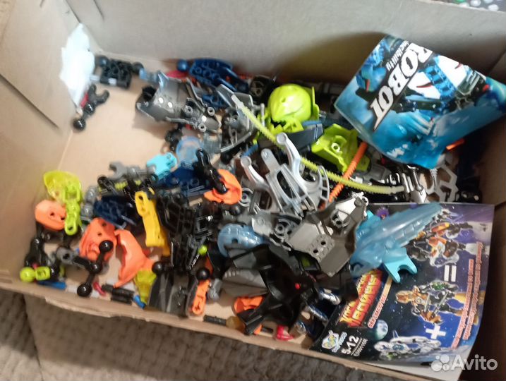 Детские игрушки роботы - конструктор