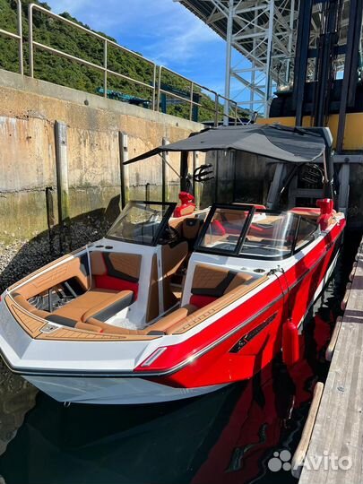 Буксировщик Nautique G23 2022