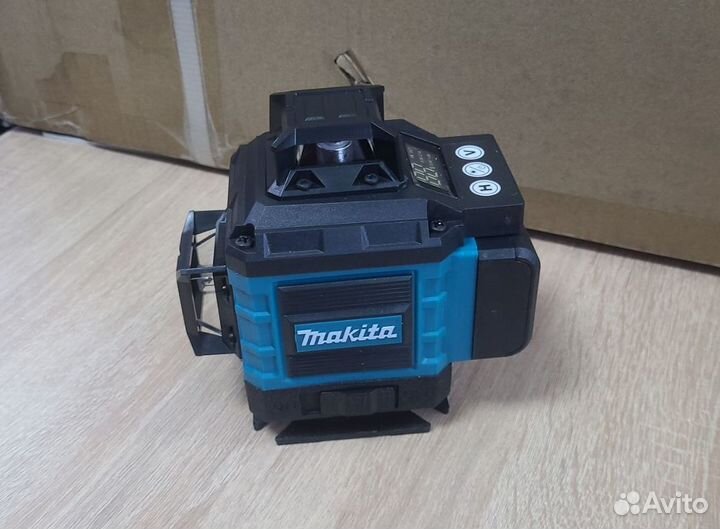 Лазерный уровень нивелир