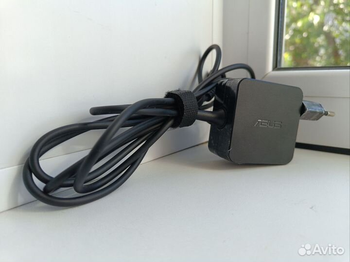 Нетбук Asus x102b