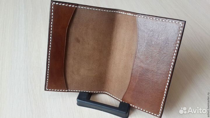 Обложка на паспорт из натурал. кожи ручной работы