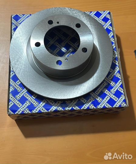 Диск тормозной передний Toyota Land Cruiser 200