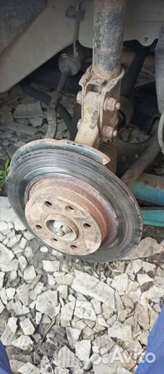 Передние диски тормозные Логан r14