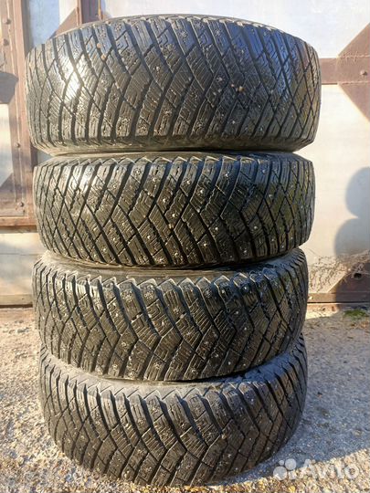 Goodyear Ultragrip Ice Arctic 225/65 R17 102T