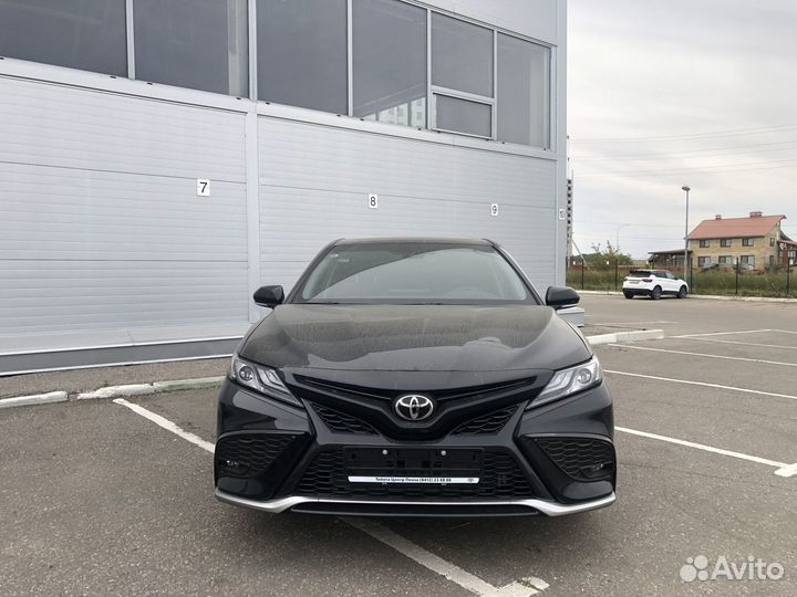 Toyota Camry 2.5 AT, 2023