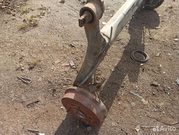 Балка задняя Mitsubishi Colt Z30