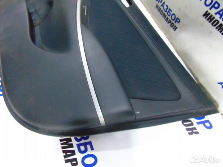 Обшивка двери передней правой для Hyundai Solaris