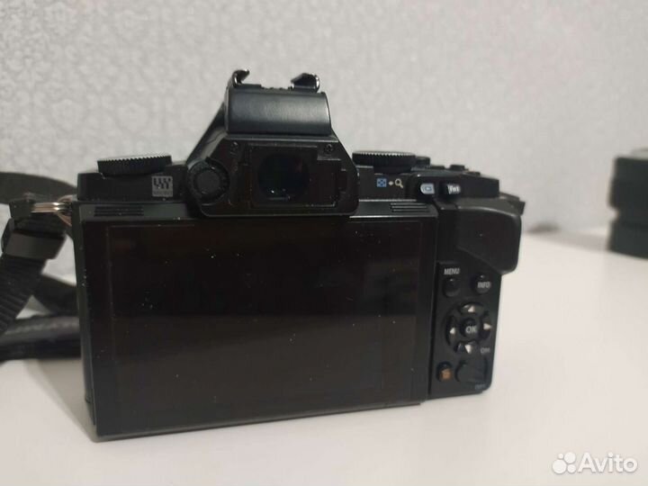 Olympus om-d e-m5 тушка, без объектива