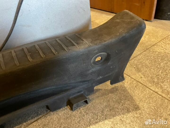 Накладка замка багажника Nissan Qashqai J10