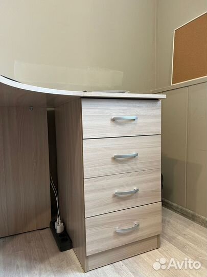 Продаю новые мобильную и приставную тумбы