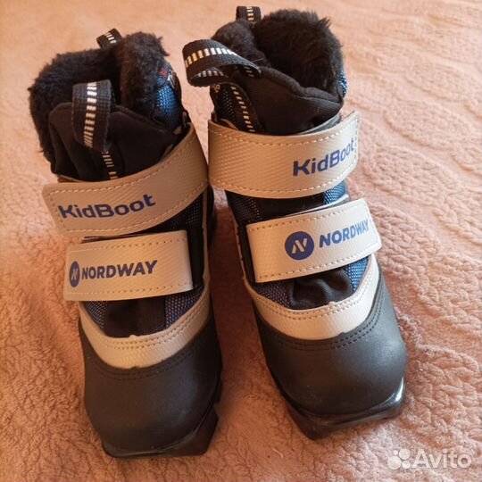 Лыжные ботинки детские р 30