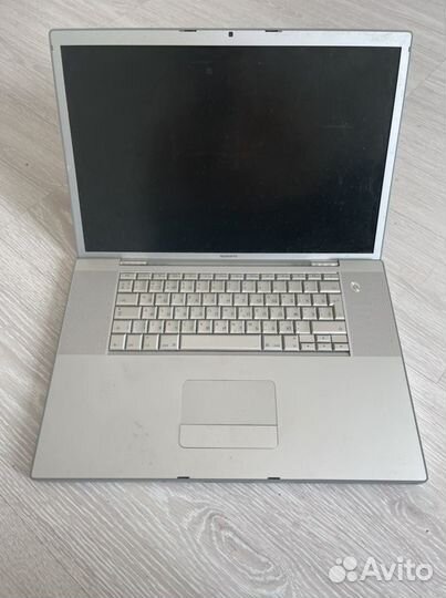 Apple MacBook Pro 17 2008