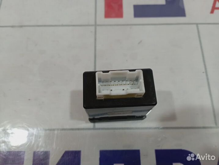 Разъем USB AUX Hyundai Solaris (RB) 961201R300RY