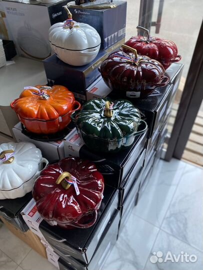 Кастрюля чугунная