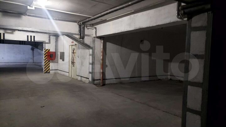 Машиноместо, 17 м²