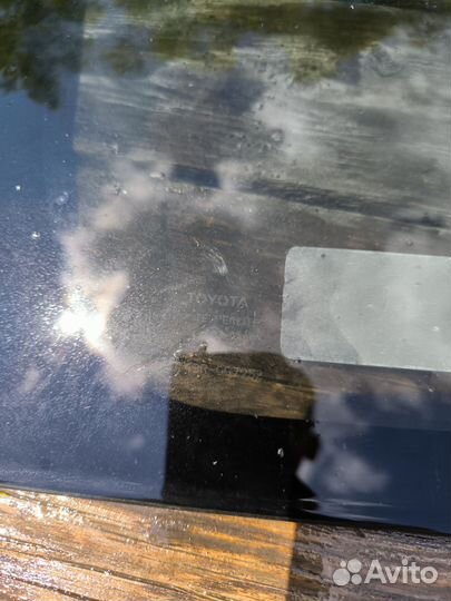 Toyota funcargo форточка глухая задняя левая