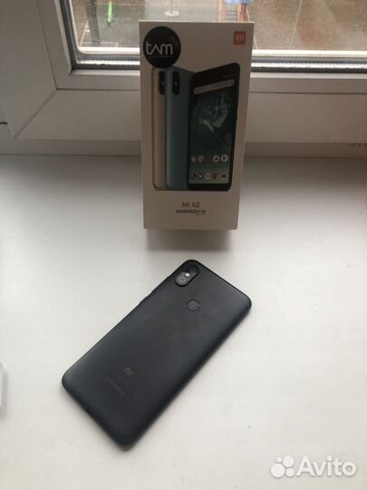 Xiaomi Mi A2, 4/64 ГБ