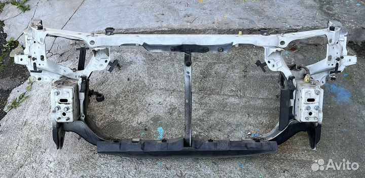 Рамка радиатора (телевизор) Camry sxv 20, Gracia