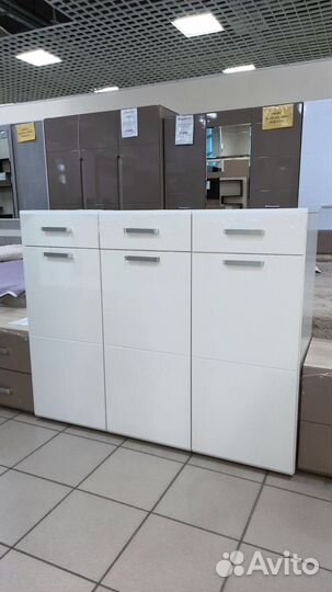 Комод Вегас 1,2 м белый/белый глянец