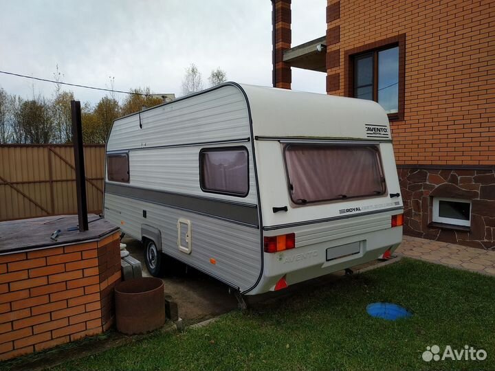 Прицеп-дача Avento Royal 350 TL Exclusive, 1990