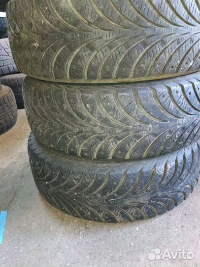 Sava Eskimo Stud 185/60 R15 88T