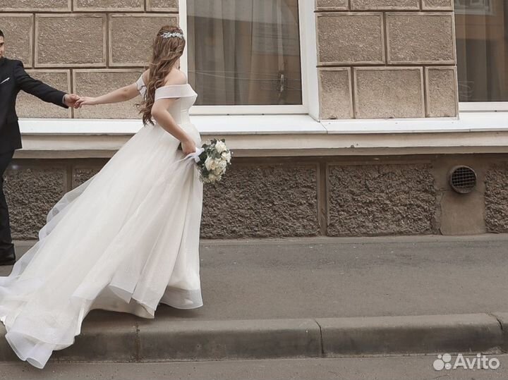Свадебное платье