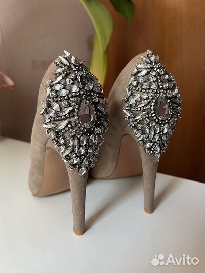 Туфли женские 36 размер замшевые бежевые