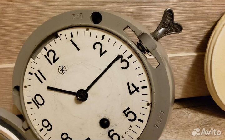 Каютные корабельные механические часы СССР на ходу