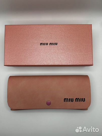 Имеджевые очки miu miu