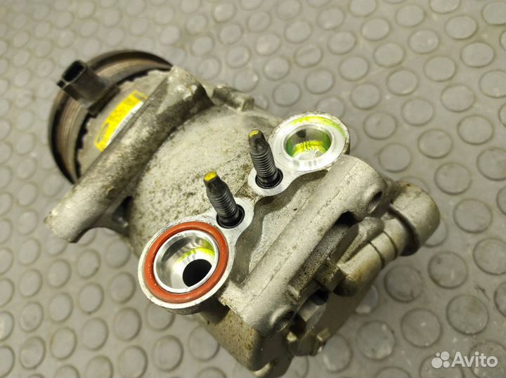 Компрессор кондиционера Ford Focus 3 CB8 mgda 2.0