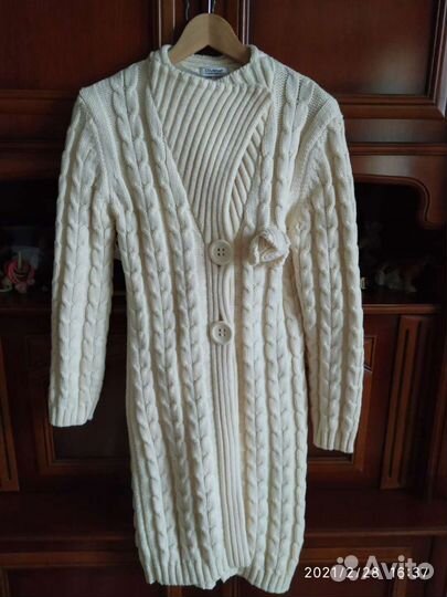 Верхняя одежда женская на весну 44-48