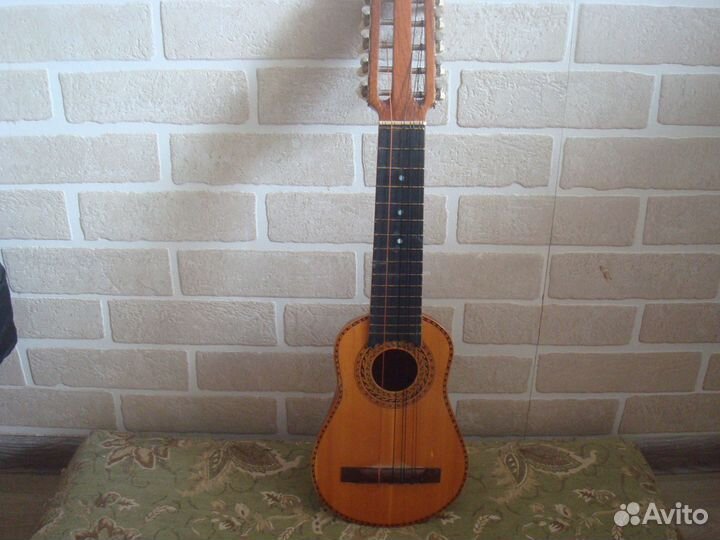 Гитара классическая мастеровая,чаранго