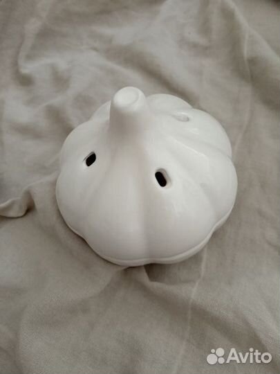 Керамический контейнер для чеснока