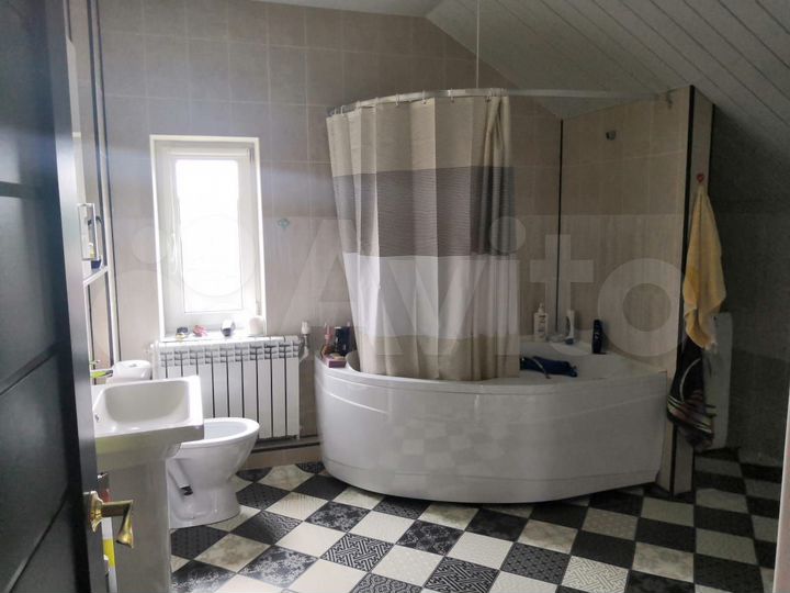 Дом 154 м² на участке 7,5 сот.