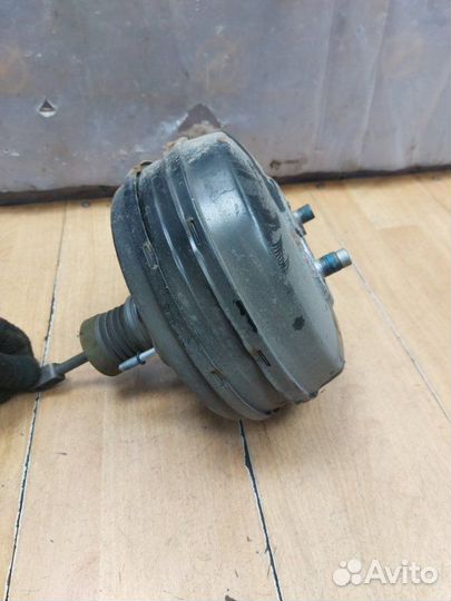 Вакуумный усилитель Opel Vectra C седан Z18XER