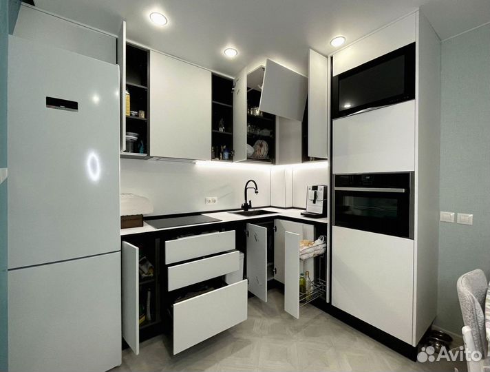 Кухня на заказ. Доставка и сборка