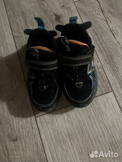Кроссовки детские