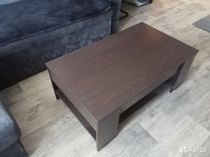 Журнальный стол