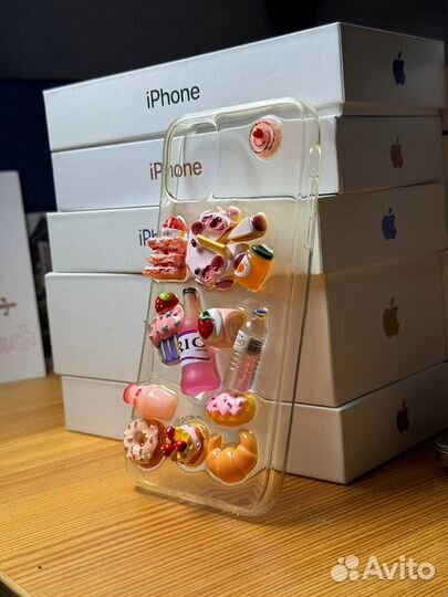 Чехол на iPhone 11