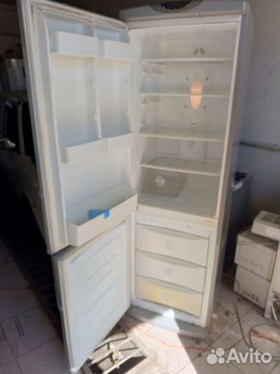 Холодильник LG